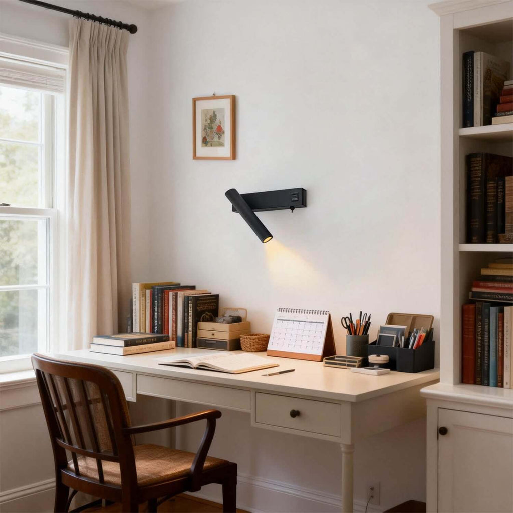 Vynex Wall Light