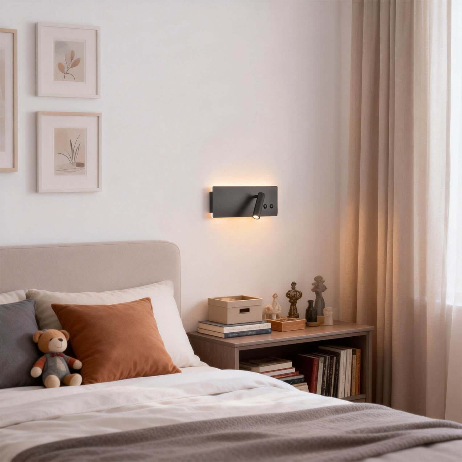 Vynor Wall Light