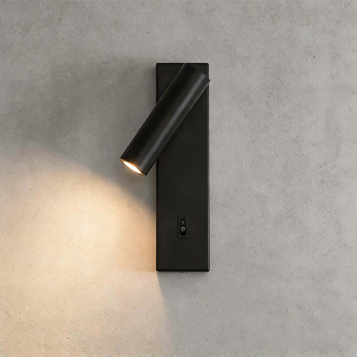 Yorva Wall Lamp Style C