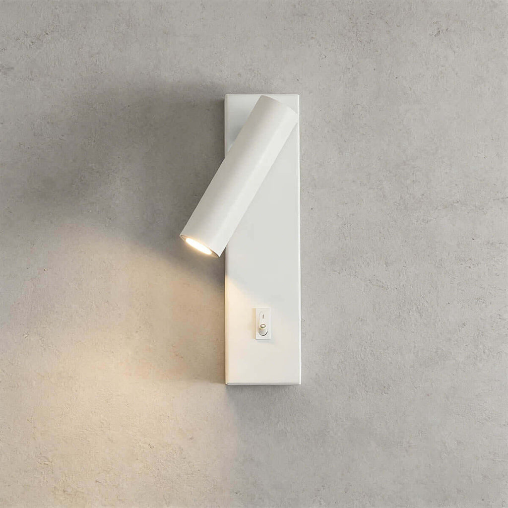 Yorva Wall Lamp Style C